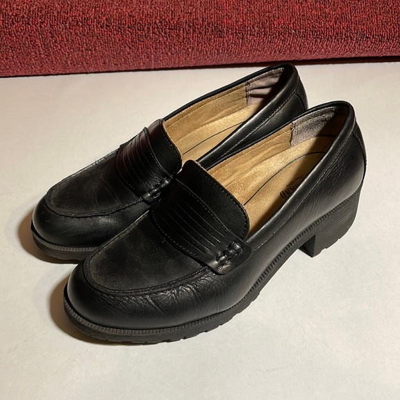 Eastland Shoes Black Faux Leather Office Professional Uniform Loafers Chunky Heel Poshmark